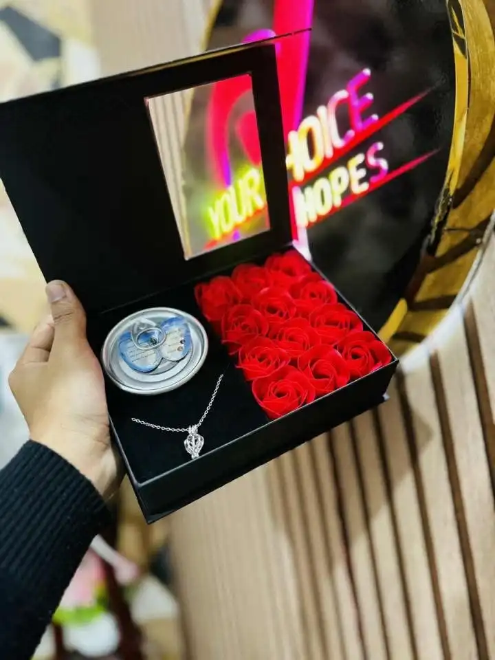 Love Pearl Gift Box With Beautiful Preserved Roses 🌹